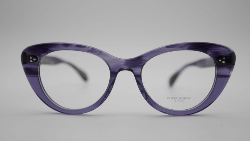 Modelo Rishell de Oliver Peoples