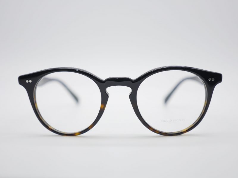 Modelo Romare de Oliver Peoples