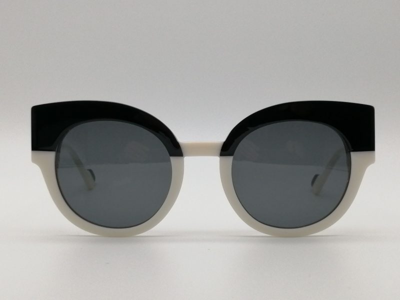Modelo Eames 2 de Face â Face
