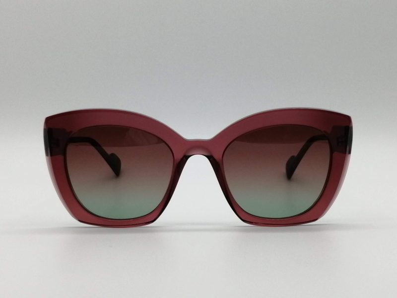 Modelo  Diablesse de Blush by Caroline Abram