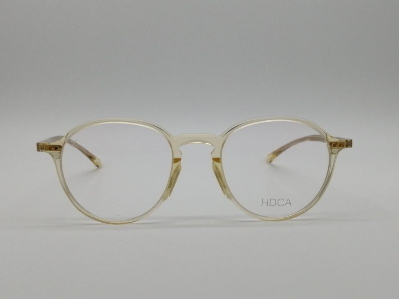 Modelo  Busso de Talla Eyewear